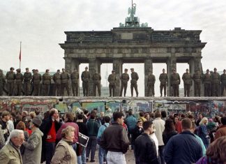 Cum arata Berlinul la exact 25 de ani de la caderea zidului