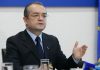Ce fost ministru in guvernul Boc isi face CAMPANIE in limbi straine