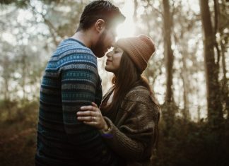 Cum sa cuceresti: secretul flirtului online