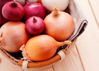 5 masti de fata cu ceapa pentru o piele stralucitoare