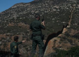 Pentru nativii americani, granita dintre SUA si Mexic este o „linie imaginara”