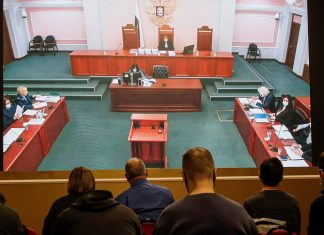 Rusia il scoate in afara legii Memorial, ONG-ul care investigheaza crimele lui Stalin