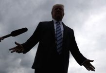 Trump se indreapta spre propriul sau proces de destituire