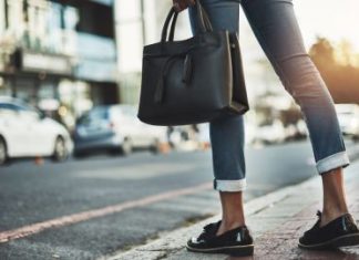 Alege modelele de genți de damă potrivite și stărulucește în orice împrejurare