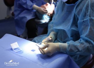 O clinica dentara de top te invita la parodontolog. Iata ce afectiuni trateaza!